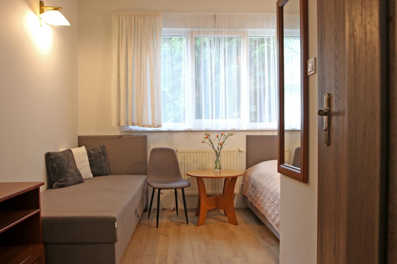 Hotel Zakatek Lesny Cierpice Habitación foto
